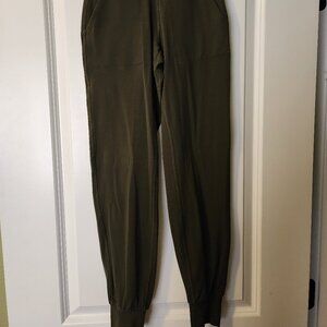 Lululemon Women's Joggers